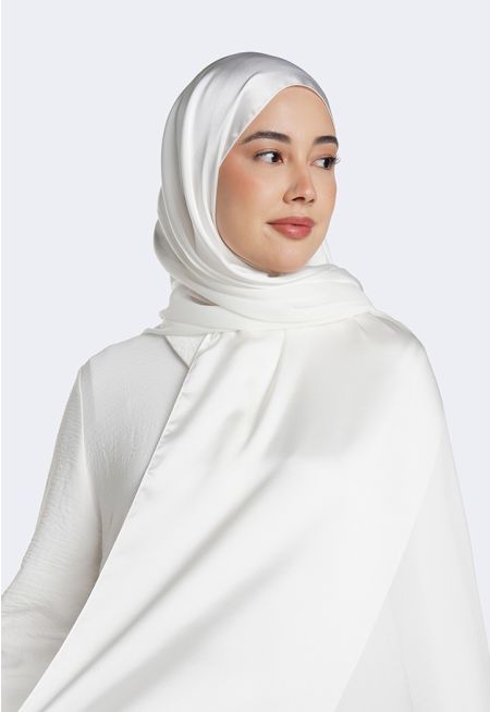 حجاب بتصميم شيفون وساتان مزدوج