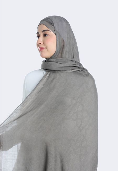 حجاب ناعم ذو حافة أنيقة