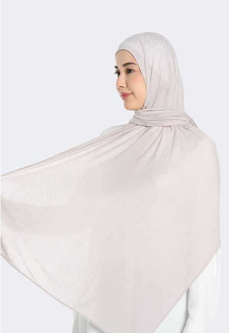 حجاب بتصميم مرن بملمس بارز