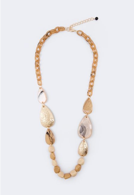 Metallic Details Resin Necklace