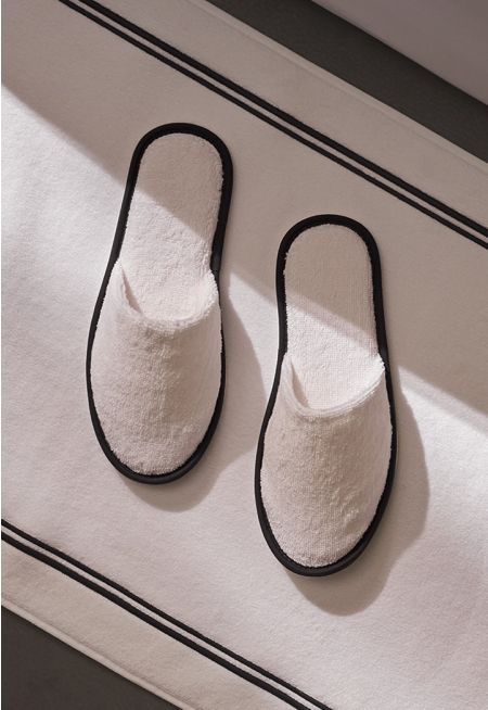 SOFT SLIPPERS WITH PIPING