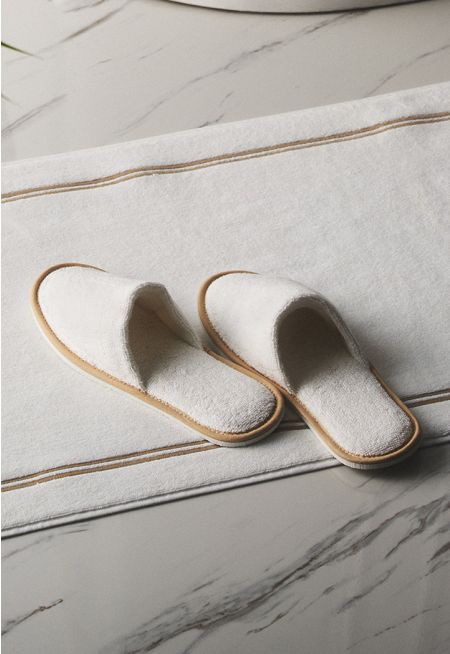 SOFT SLIPPERS WITH PIPING