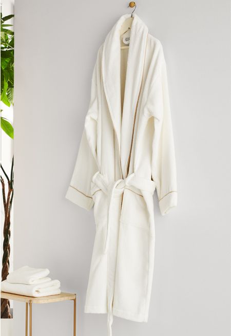 Bathrobe with Piping
