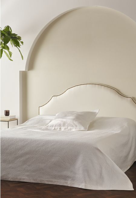 COTTON JACQUARD BEDSPREAD (300*260 CM)