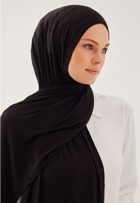 حجاب سادة بنمط مغربي