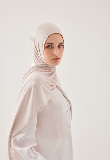 حجاب أنيق بنمط