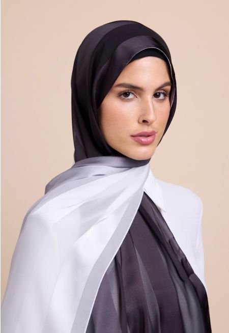 حجاب مخطط بلون متدرج