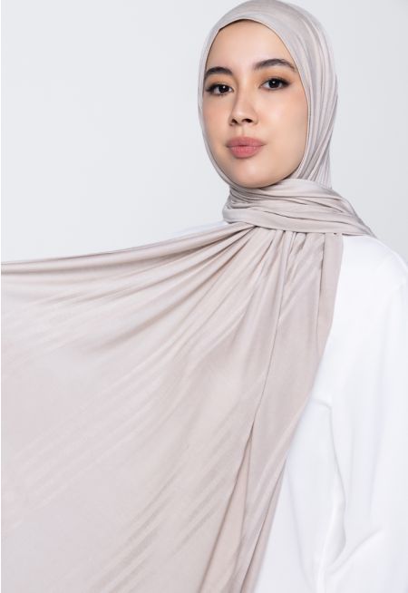 حجاب ناعم مخطط