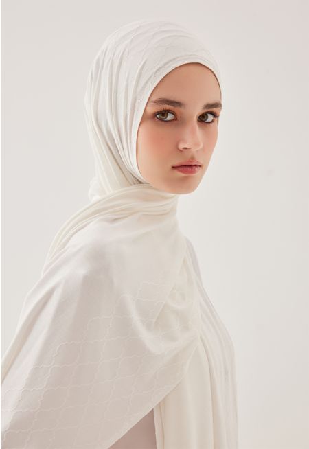 حجاب سادة بنمط مغربي