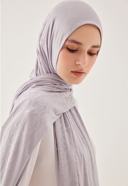 حجاب أنيق بنمط
