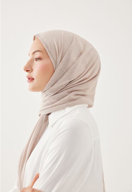 حجاب سادة بنمط ألماسي