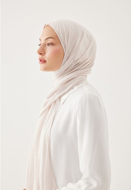 حجاب سادة بنمط ألماسي