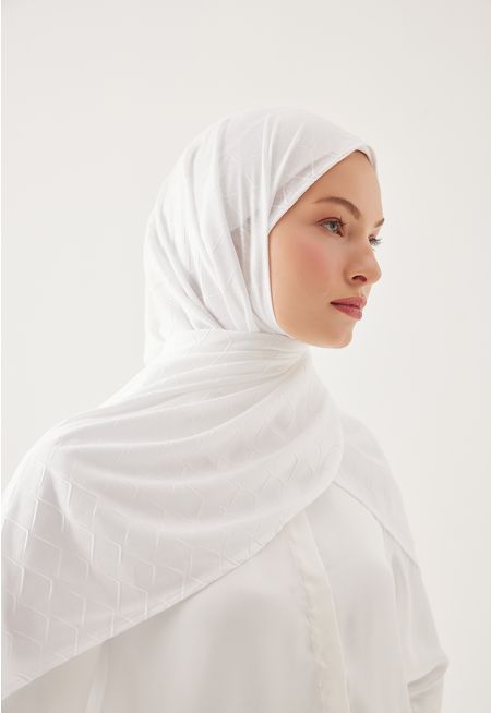 حجاب سادة بنمط ألماسي