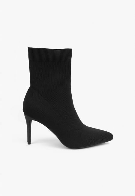 Solid Knitted Heeled Boots