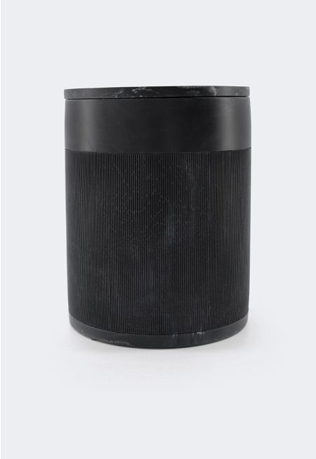 Trash Bin With Flip Lid