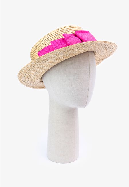 قبعة قش بفيونكة وردية