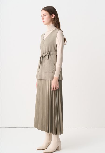 Solid Pleated Flared Maxi Skirt