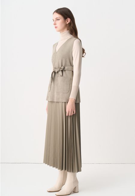 Solid Pleated Flared Maxi Skirt