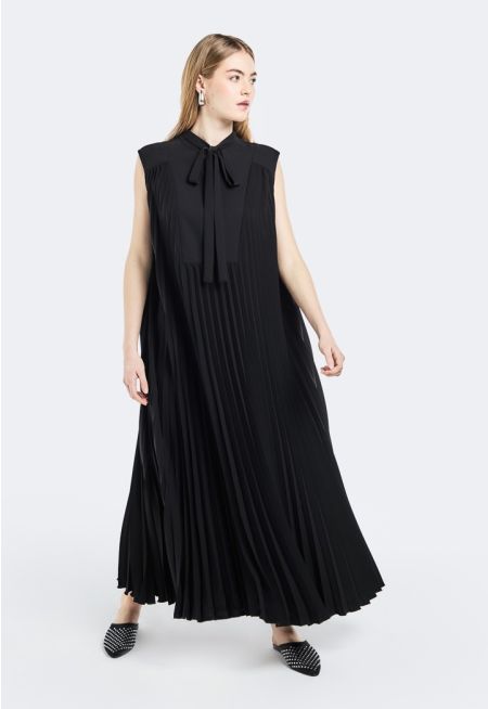 Sleeveless Pleated Dress