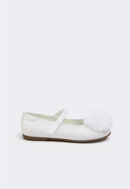 Pom Pom Embellished Flat Shoes