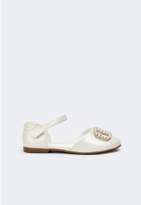 Faux Pearls Toe Flat Strap Shoes