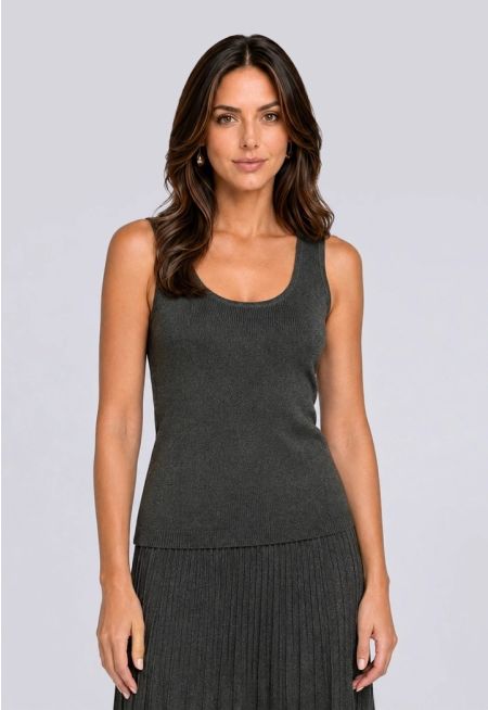 Sleeveless Knitted Top