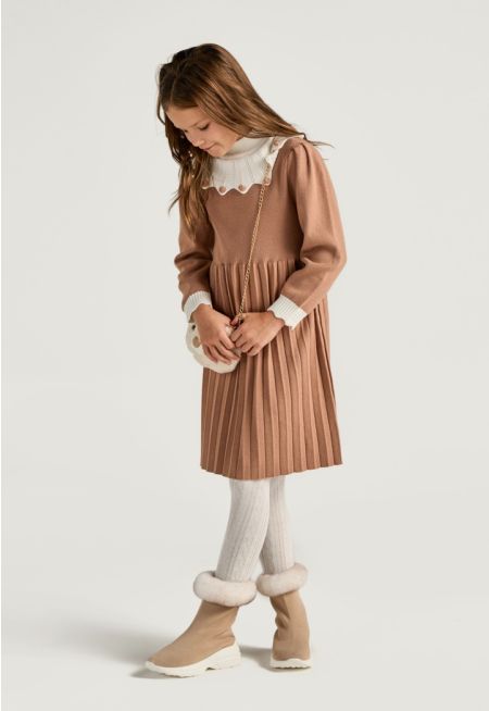 Contrast Collar Knitted Dress